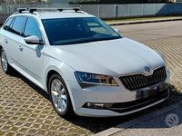 Usata Skoda Superb Executive 150 CV (110 kW) 2018 Bianco Station wagon