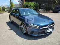 Usata Mercedes A180 Business 116 CV (85 kW) 2019 Blu Utilitaria