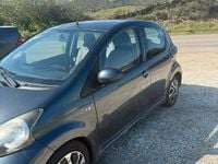 Usata Toyota Aygo 68 CV (50 kW) 2006 Nero Utilitaria