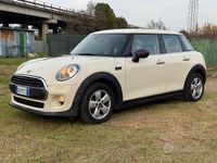 Usata Mini Cooper 102 CV (75 kW) 2018 Beige Utilitaria