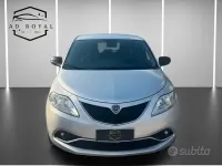 Usata Lancia Ypsilon Gold 69 CV (50 kW) 2017 Grigio Utilitaria