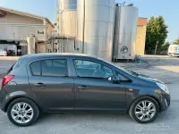 Usata Opel Corsa 86 CV (63 kW) 2012 Nero Utilitaria