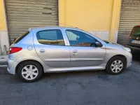Usata Peugeot 206+ 68 CV (50 kW) 2009 Argento Utilitaria