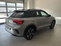 Usata VW T-Roc R-line 150 CV (110 kW) 2023 Argento SUV