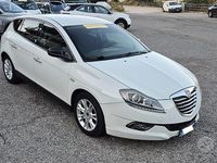 Usata Lancia Delta 120 CV (88 kW) 2013 Bianco Utilitaria