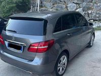 Usata Mercedes B180 Business 109 CV (80 kW) 2017 Argento Monovolume