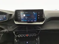 Usata Peugeot e-2008 Allure 100 kW (136 CV) 2021 Bianco SUV
