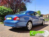 Usata Jaguar X-type 231 CV (169 kW) 2001 Blu Berlina