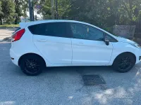 Usata Ford Fiesta 75 CV (55 kW) 2017 Bianco Utilitaria
