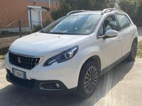 Usata Peugeot 2008 Style 83 CV (61 kW) 2019 Bianco SUV