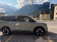 Usata Ford Courier Active 125 CV (91 kW) 2024 Grigio Monovolume
