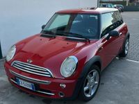 Usata Mini ONE 90 CV (66 kW) 2005 Rosso Utilitaria