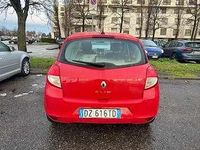 Usata Renault Clio II Dynamique 75 CV (55 kW) 2010 Rosso Berlina