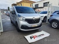 Usata Renault Trafic Zen 125 CV (91 kW) 2017 Grigio Monovolume