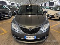 Usata Lancia Ypsilon Platinum 85 CV (62 kW) 2016 Grigio Utilitaria