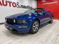 Usata Ford Mustang 212 CV (155 kW) 2005 Blu Cabrio