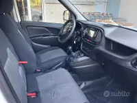 Usata Fiat Doblò 90 CV (66 kW) 2016 Bianco Monovolume