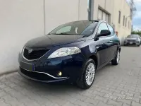 Usata Lancia Ypsilon Gold 69 CV (50 kW) 2017 Blu Utilitaria
