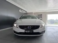 Usata Volvo V60 Business Edition 150 CV (110 kW) 2017 Bianco Station wagon