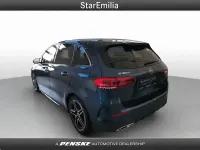 Usata Mercedes B180 Premium 116 CV (85 kW) 2022 Blu/azzurro Utilitaria