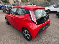 Usata Toyota Aygo Cool 69 CV (50 kW) 2016 Rosso Utilitaria