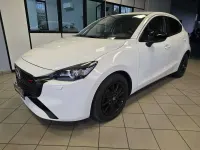Begagnad Mazda 2 Evolve 75 HK (55 kW) 2023 Vit Halvkombi