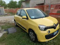 Usata Renault Twingo SE 71 CV (52 kW) 2014 Giallo Utilitaria