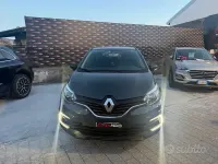 Usado Renault Captur Bose Edition 90 CV (66 kW) 2018 Gris SUV