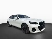 Usata BMW 550e M Sport 489 CV (359 kW) 2025 Bianca minerale Berlina