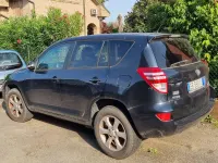 Usata Toyota RAV4 150 CV (110 kW) 2010 Blu/azzurro SUV