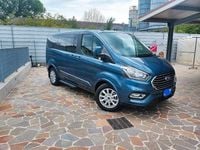 Usata Ford Tourneo Custom 136 CV (100 kW) 2022 Blu/azzurro Furgone