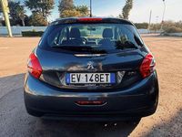Usata Peugeot 208 Allure 82 CV (60 kW) 2014 Grigio Utilitaria