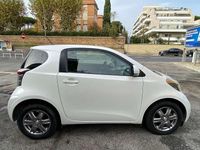 Begagnad Toyota iQ 68 HK (50 kW) 2010 Vit Halvkombi