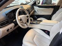 Usata Maserati Levante 330 CV (242 kW) 2022 Blu/azzurro SUV