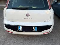 Usata Fiat Grande Punto 65 CV (47 kW) 2011 Bianco Utilitaria