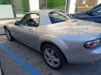 Usata Mazda MX5 126 CV (92 kW) 2007 Argento Cabrio
