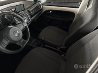 Begagnad VW up! 2016 Vit Halvkombi