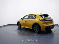 Usata Peugeot 208 Active 56 kW (77 CV) 2021 Giallo faro Utilitaria