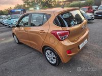 Usata Hyundai i10 Style 66 CV (48 kW) 2015 Arancione Utilitaria