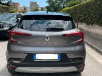 Usata Renault Captur Techno 101 CV (74 kW) 2023 Grigio SUV