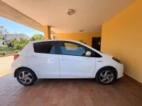 Usata Toyota Yaris Hybrid Style 75 CV (55 kW) 2015 Berlina