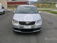 Usata VW Touran Trendline 105 CV (77 kW) 2009 Grigio Monovolume