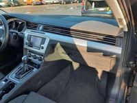 Usata VW Passat 110 CV (80 kW) 2016 Grigio Station wagon