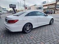 Usata Mercedes E220 170 CV (125 kW) 2017 Bianco Coupé