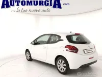 Usata Peugeot 208 Active 68 CV (50 kW) 2018 Bianco Utilitaria