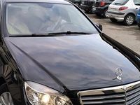 Usata Mercedes 220 170 CV (125 kW) 2010 Nero Berlina