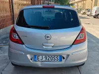 Usata Opel Corsa Cosmo 85 CV (62 kW) 2011 Argento Utilitaria