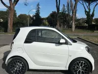 Usata Smart ForTwo Coupé Pure 41 kW (56 CV) 2022 Bianco Utilitaria