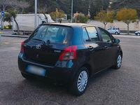 Usata Toyota Yaris 87 CV (63 kW) 2008 Nero Utilitaria