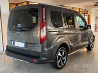 Usata Ford Tourneo Active 120 CV (88 kW) 2021 Grigio Monovolume